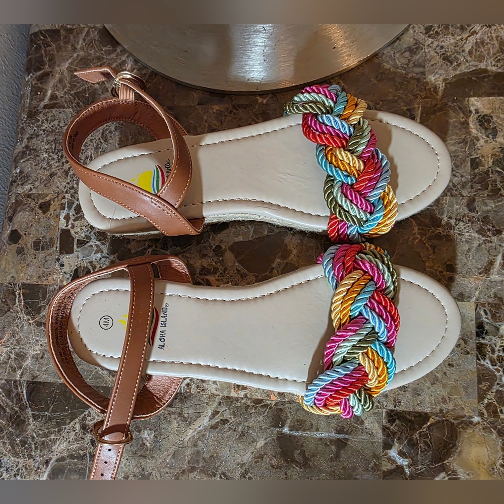 *NWOB* Aloha Island • Colorful Braided Sandals with Brown Straps. Sz 4M.